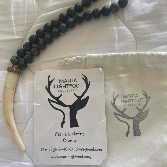 Maria Lightfoot Collection horn necklace - Picture 3 of 9